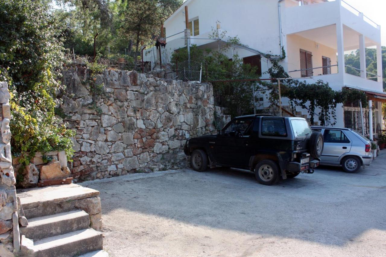 Apartments By The Sea Basina, Hvar - 5699 Vrbanj Buitenkant foto